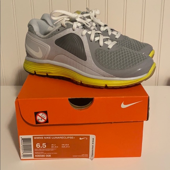 lunar eclipse nike